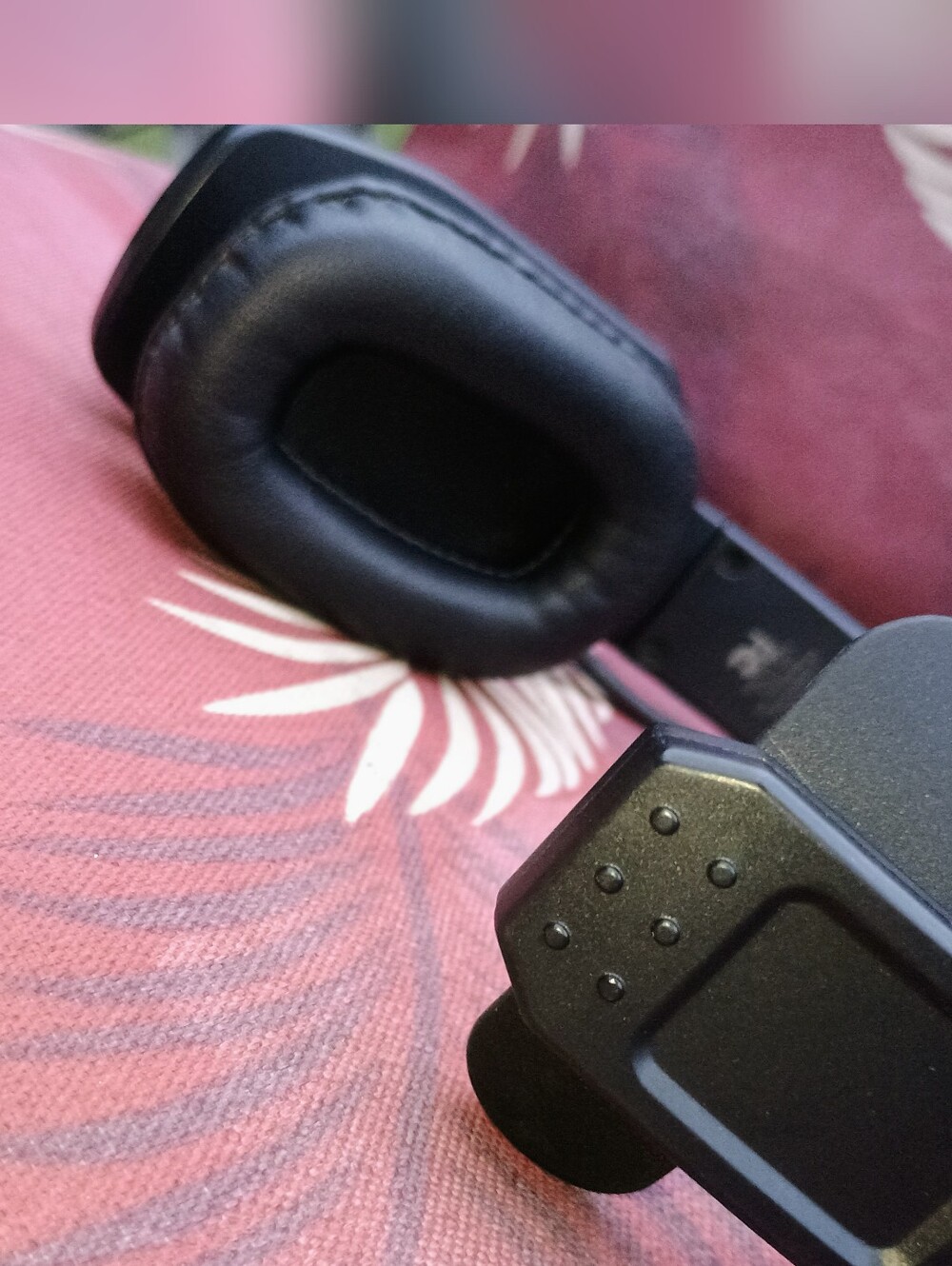 Levn Bluetooth Headset & microphone - Picture 4 of 9